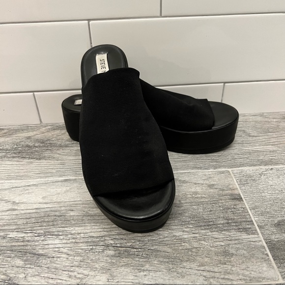 Steve Madden Slinky Platform Slides - Picture 2 of 3